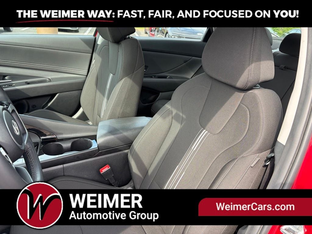 Pre-Owned 2024 Hyundai Elantra SEL - photo - 21