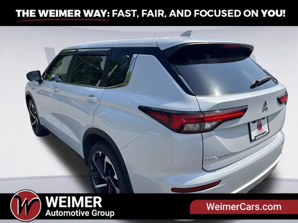 Pre-Owned 2024 Mitsubishi Outlander - photo - 6