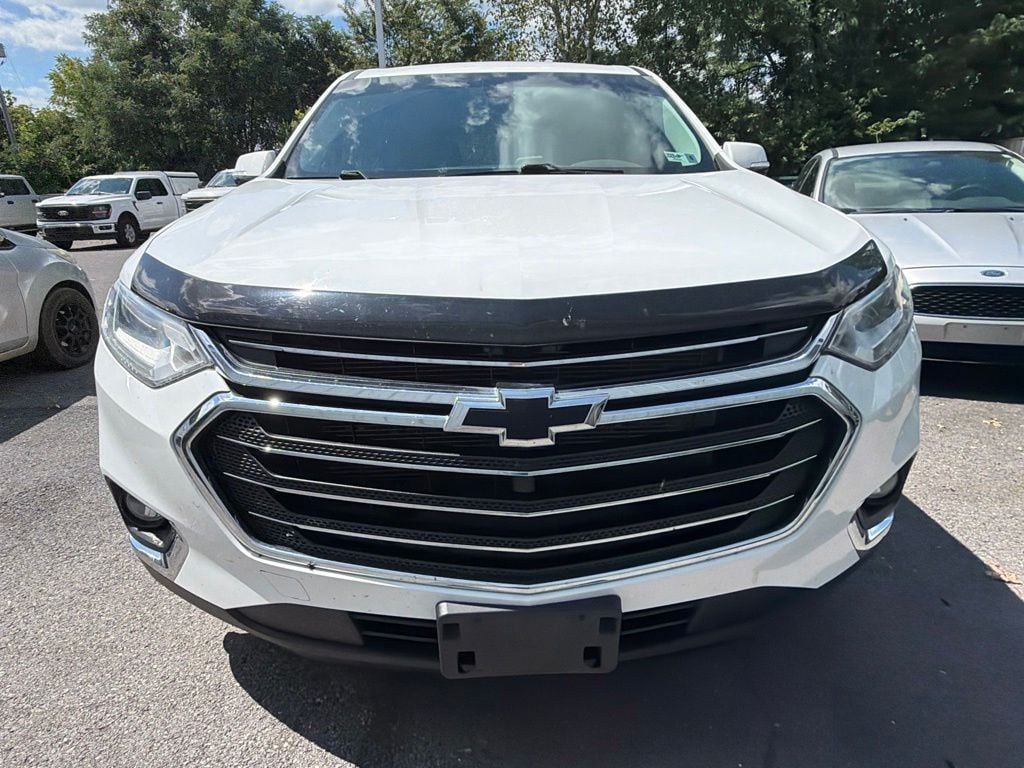 Pre-Owned 2020 Chevrolet Traverse LT - photo - 1