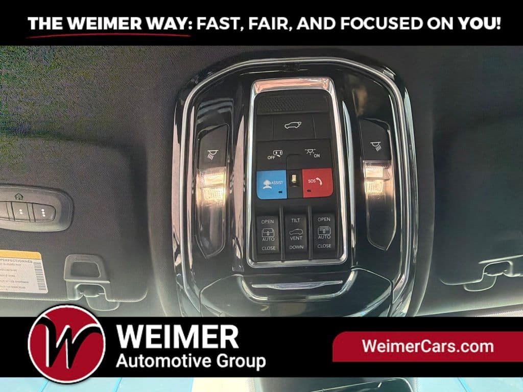 Pre-Owned 2021 Jeep Grand Cherokee L Overland - photo - 12