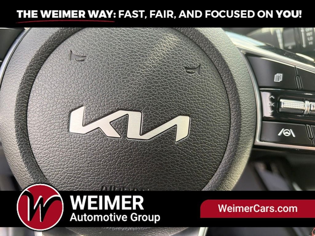 Pre-Owned 2022 Kia Forte GT - photo - 21