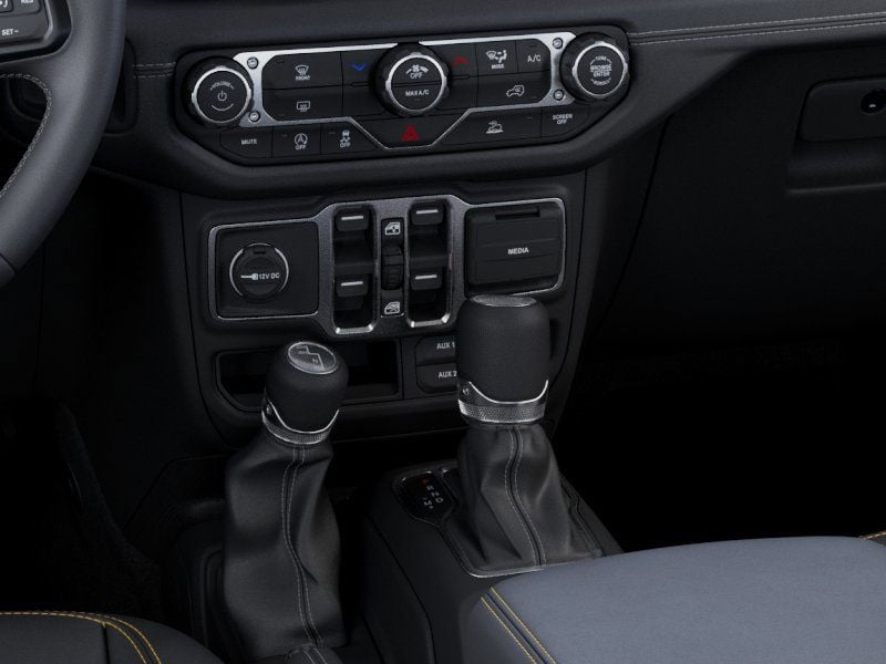 New 2026 Jeep Gladiator Sahara - photo - 23