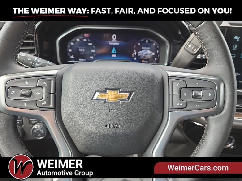 Pre-Owned 2024 Chevrolet Silverado 1500 LT - photo - 19