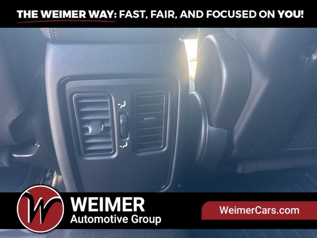 Pre-Owned 2024 Dodge Durango SXT Plus - photo - 17