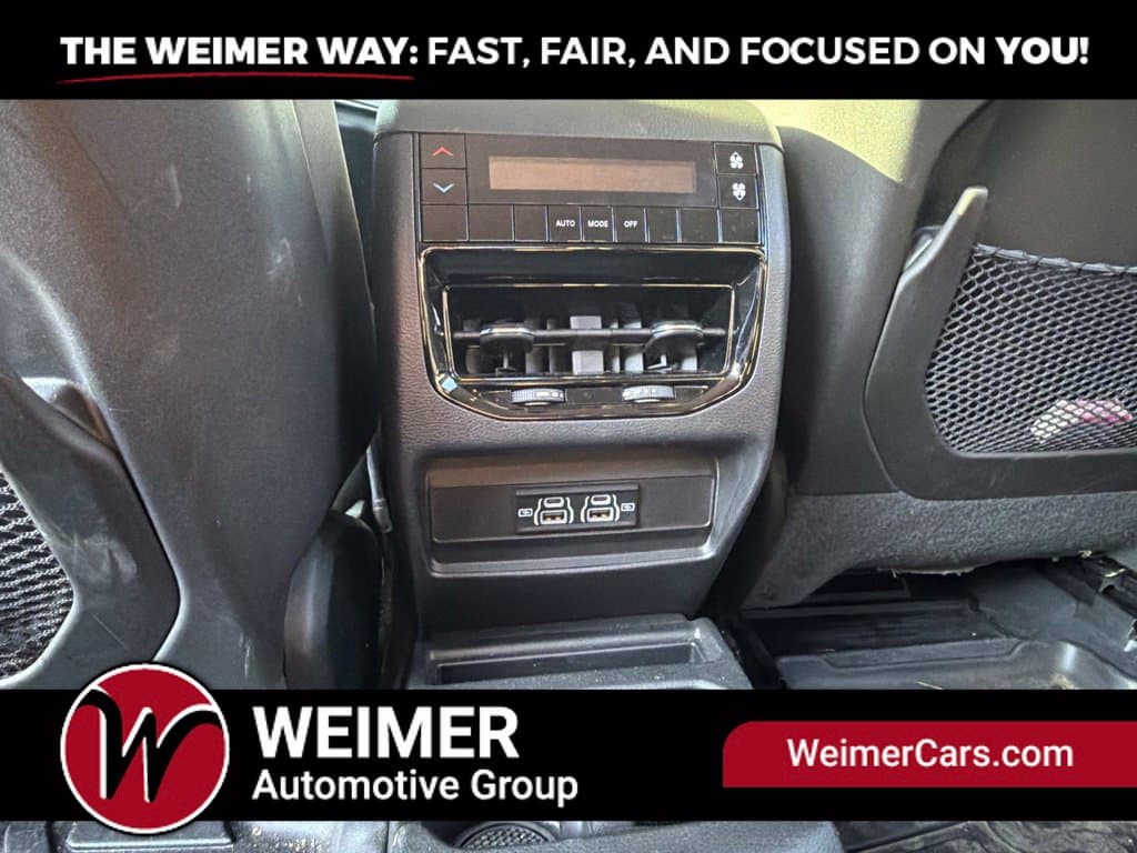 Pre-Owned 2024 Jeep Grand Cherokee L Laredo - photo - 10