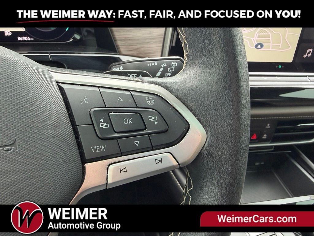 Pre-Owned 2024 Volkswagen Atlas 2.0T SEL - photo - 32