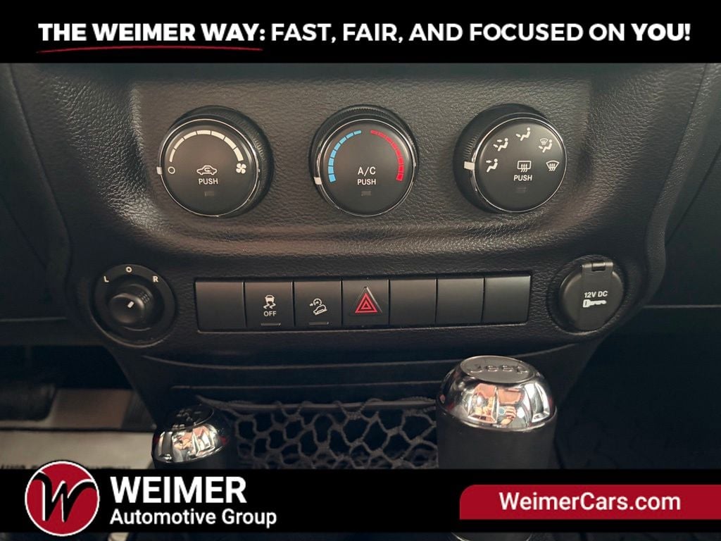 Pre-Owned 2015 Jeep Wrangler Unlimited Sport - photo - 28