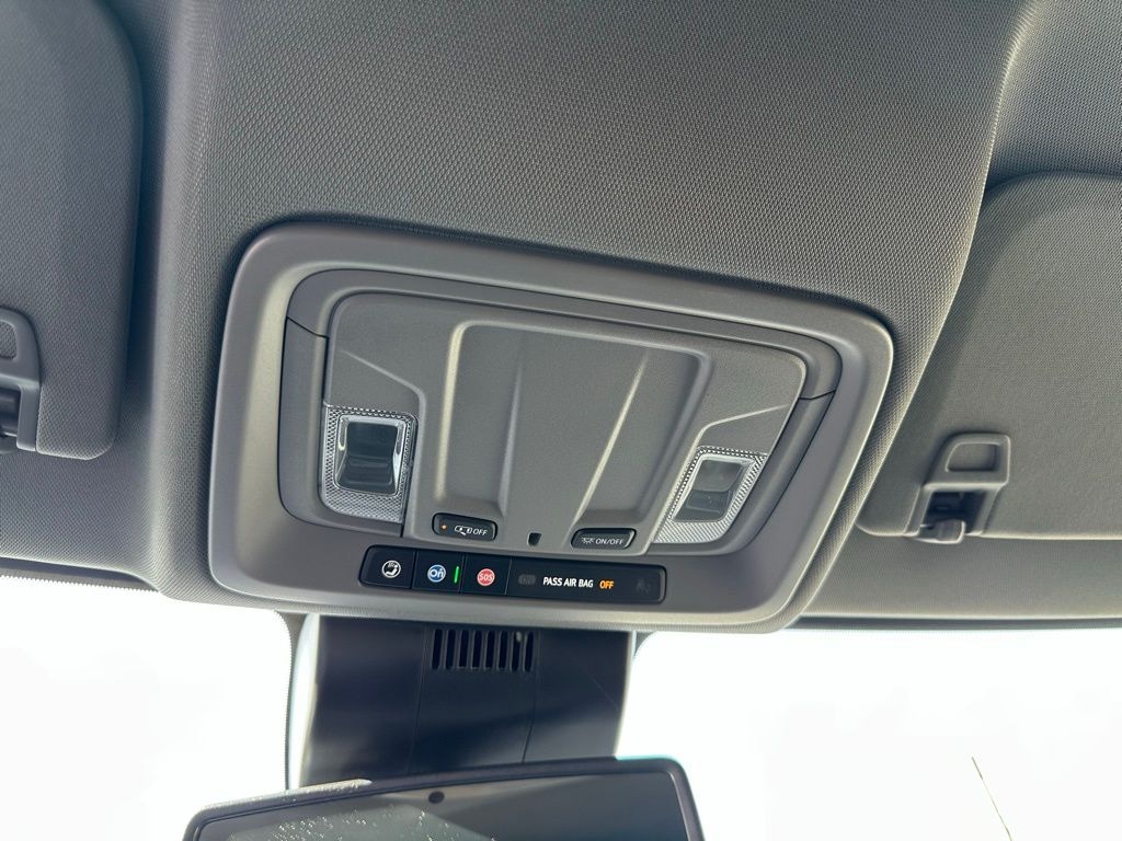 New 2025 Chevrolet Silverado 2500HD LT - photo - 16