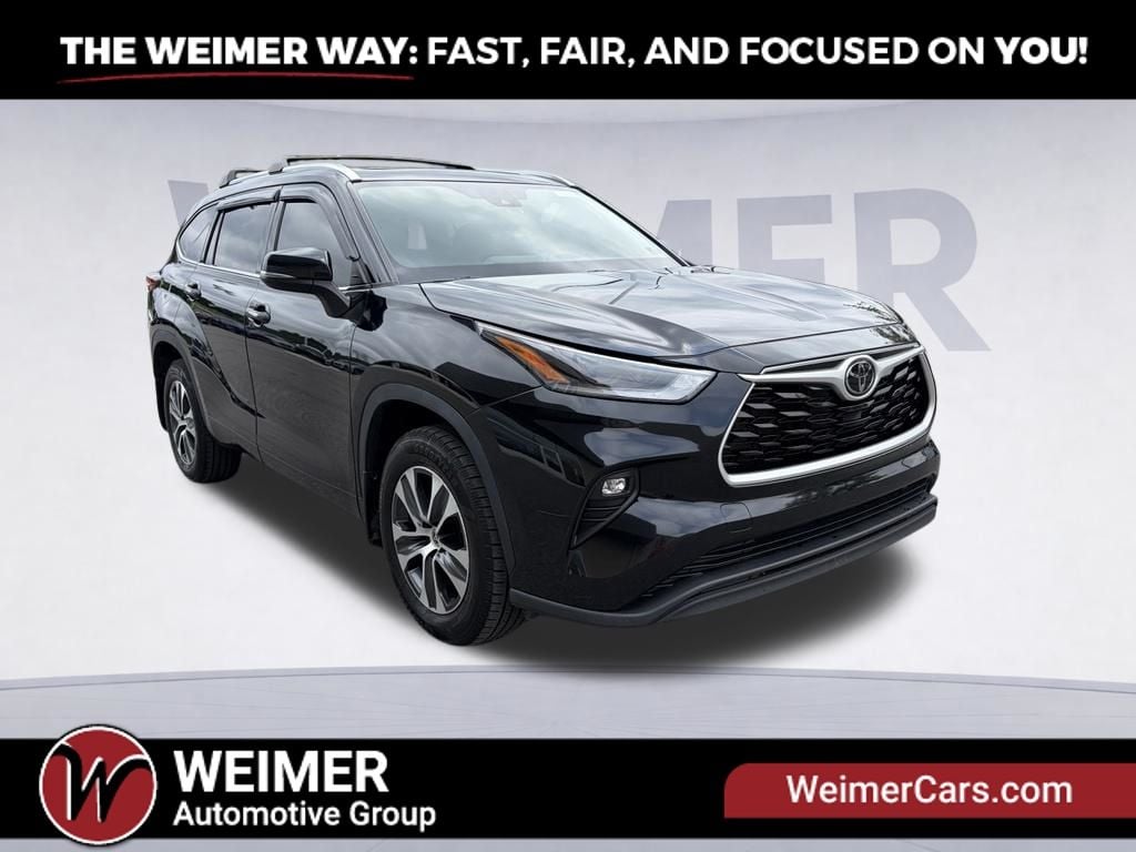 Pre-Owned 2021 Toyota Highlander XLE - photo - 7