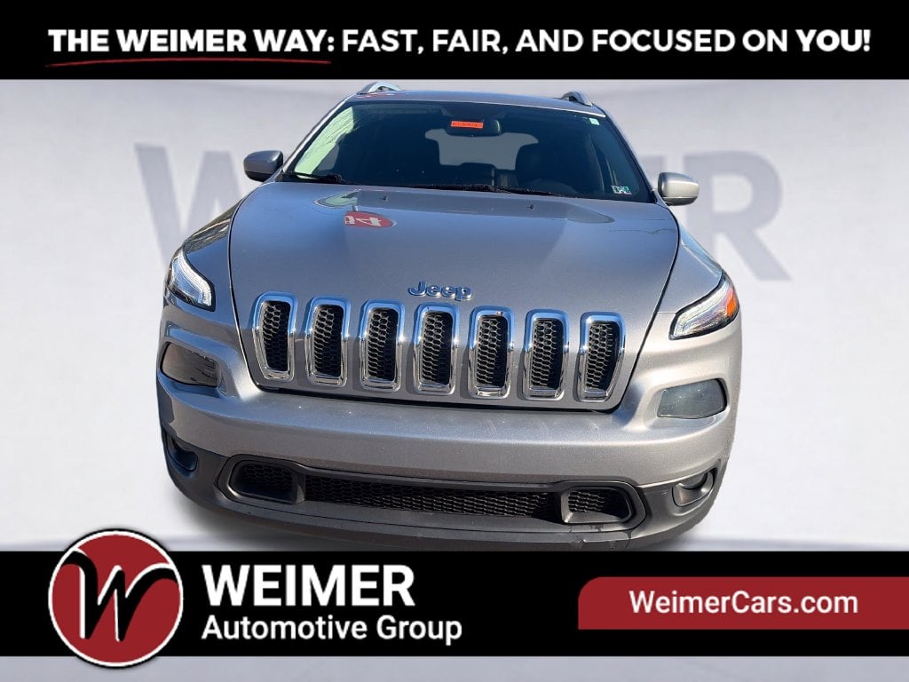 Pre-Owned 2018 Jeep Cherokee Latitude Plus - photo - 0