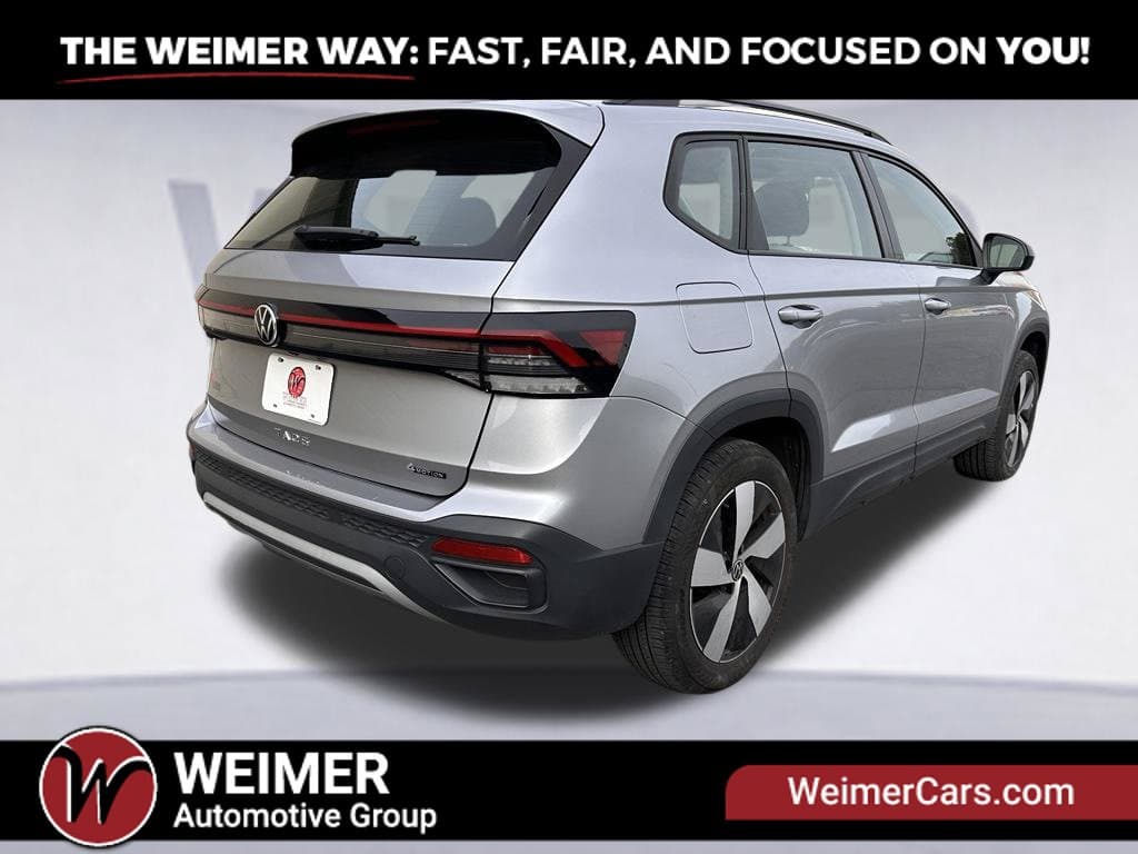 Pre-Owned 2025 Volkswagen Taos 1.5T S - photo - 22