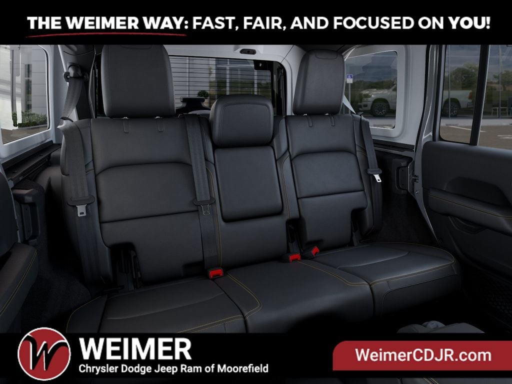 New 2026 Jeep Wrangler Sahara - photo - 14