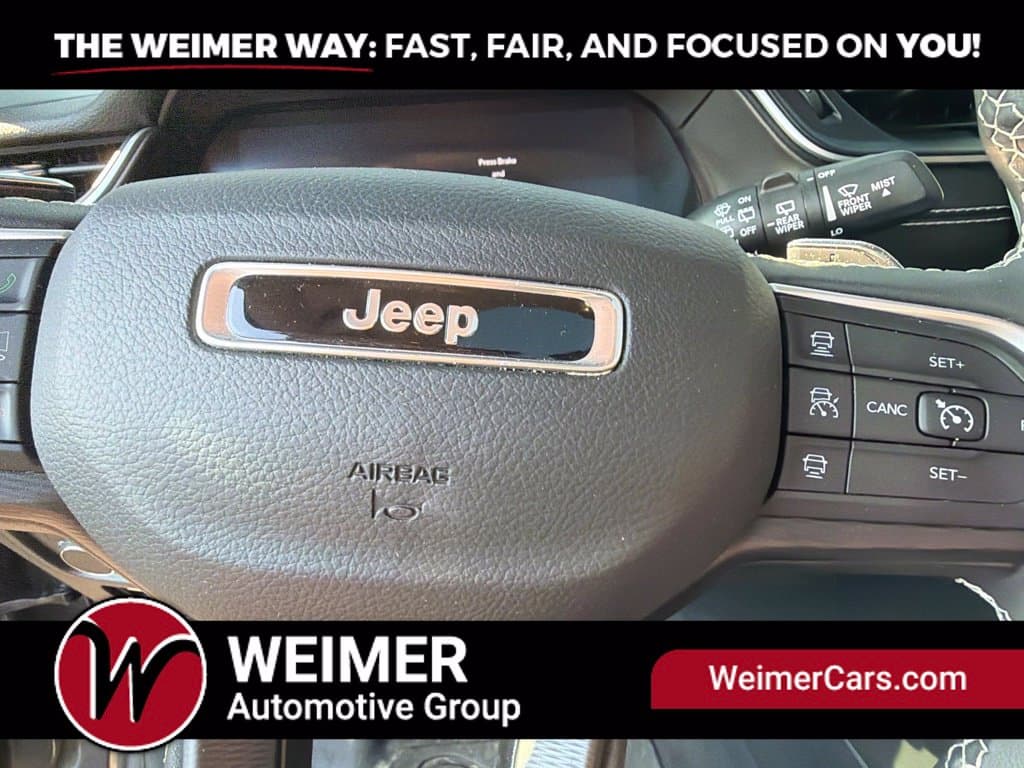 Pre-Owned 2024 Jeep Grand Cherokee L Laredo - photo - 26