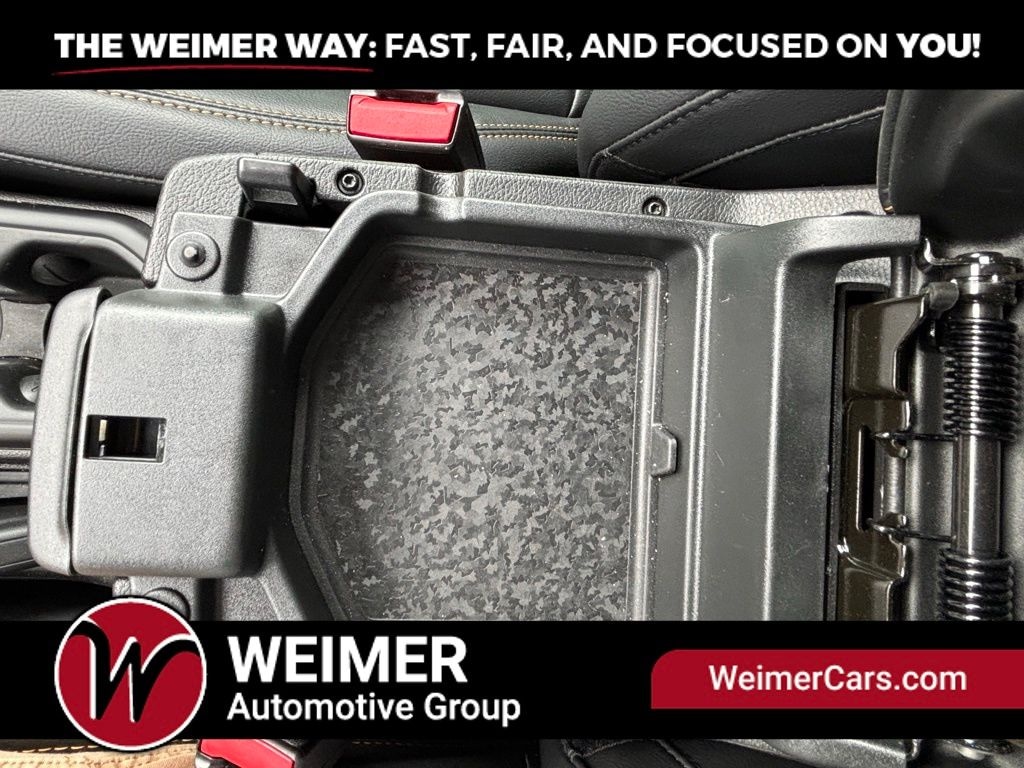 Pre-Owned 2024 Jeep Wrangler Sahara - photo - 24