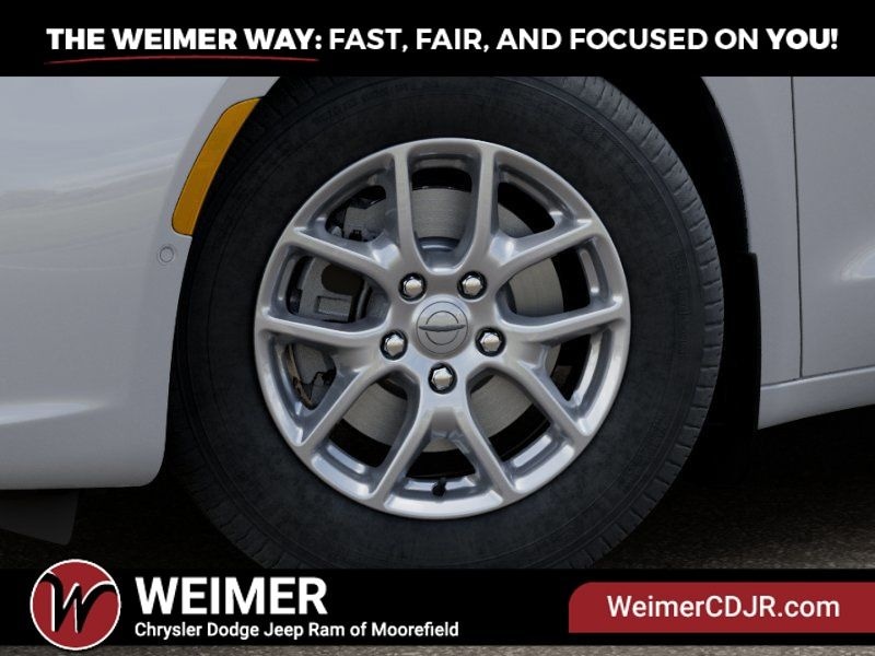 New 2025 Chrysler Pacifica Select - photo - 7