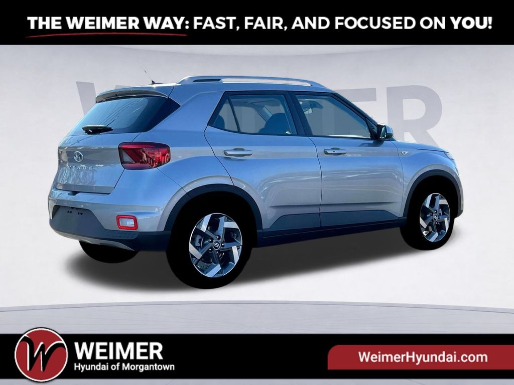 New 2025 Hyundai Venue SEL - photo - 7