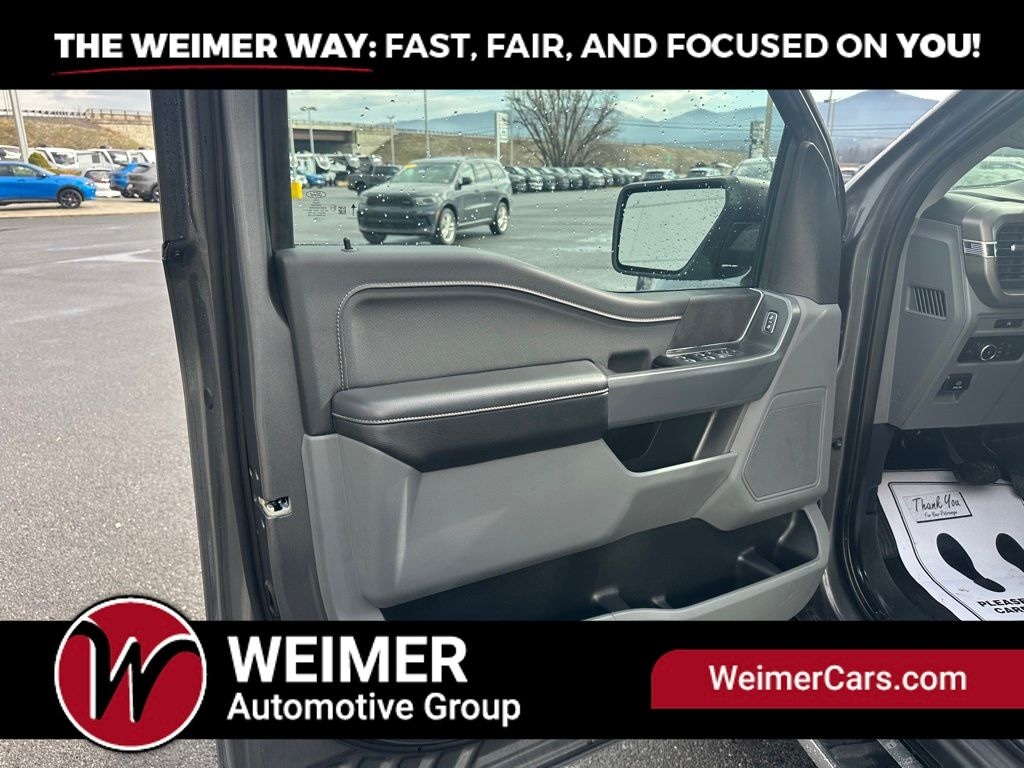 Pre-Owned 2025 Ford F-150 XLT - photo - 8