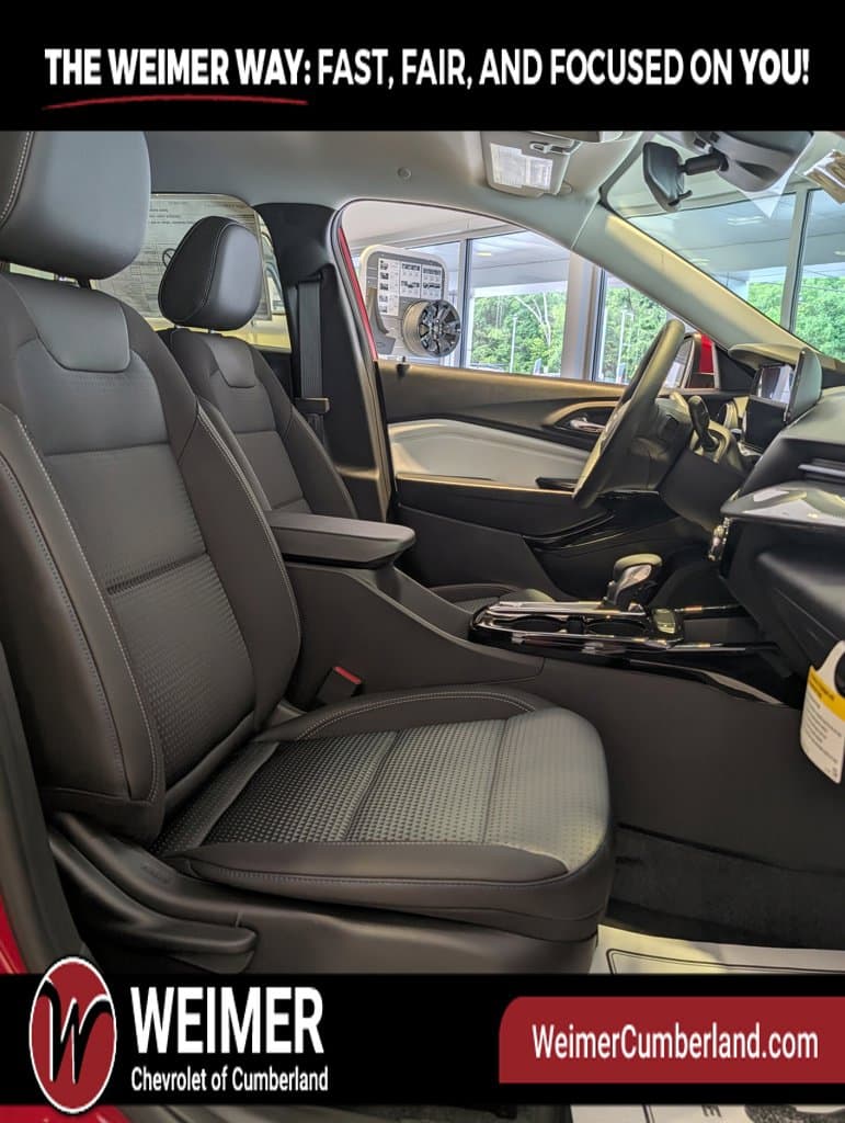 New 2026 Chevrolet Trax LT - photo - 14