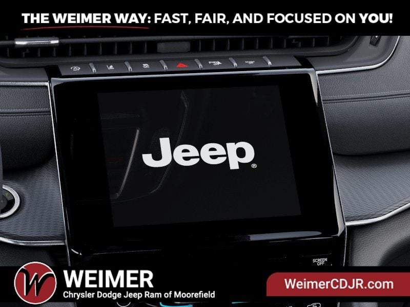 New 2026 Jeep Grand Cherokee Laredo - photo - 17