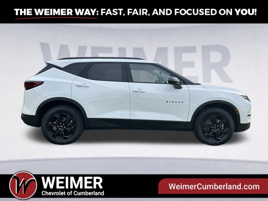 New 2025 Chevrolet Blazer LT - photo - 4