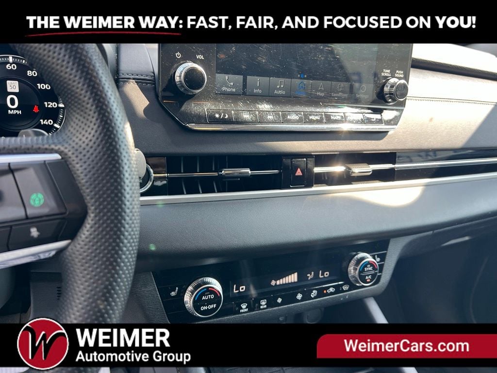 Pre-Owned 2024 Mitsubishi Outlander - photo - 11