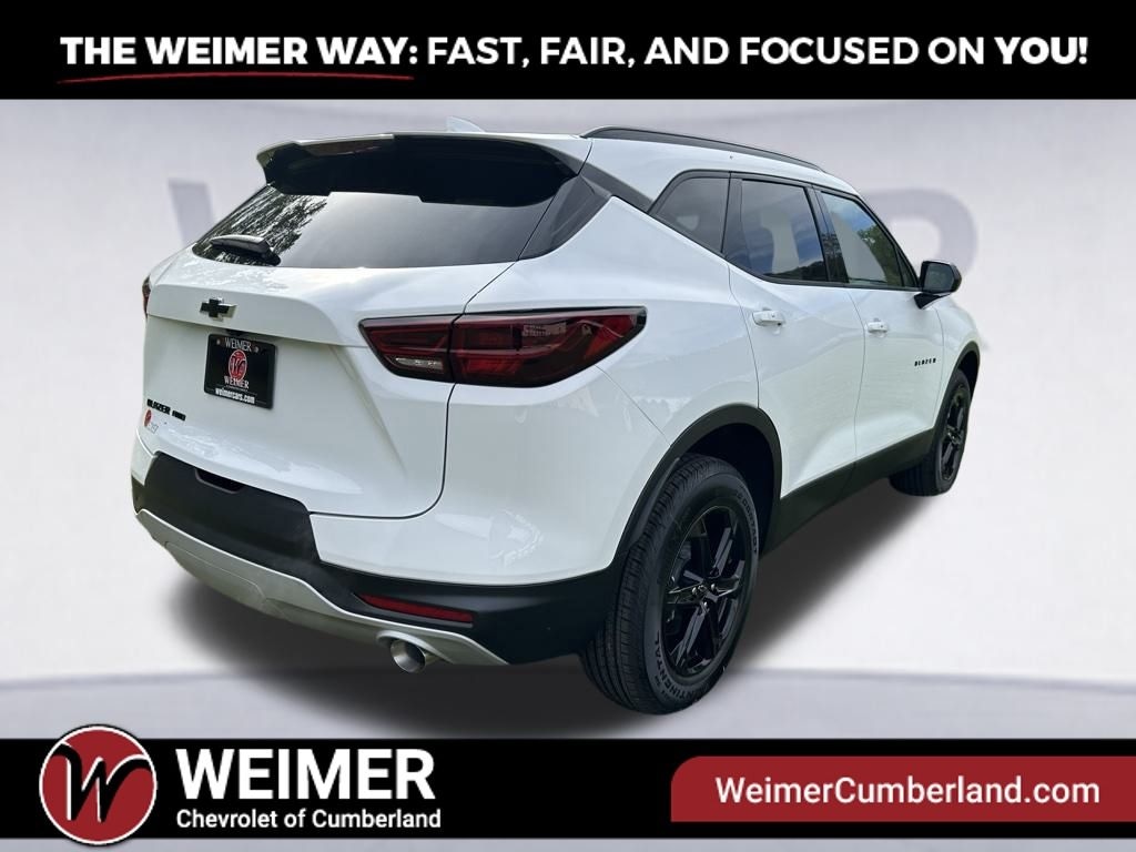 New 2025 Chevrolet Blazer LT - photo - 22