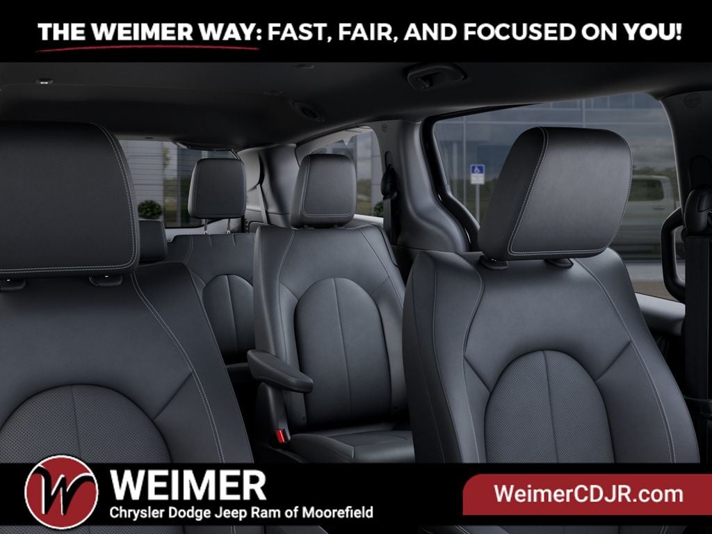 New 2027 Chrysler Pacifica Select - photo - 25