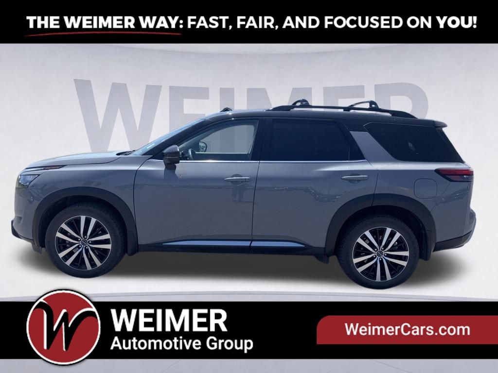 Pre-Owned 2025 Nissan Pathfinder Platinum - photo - 5