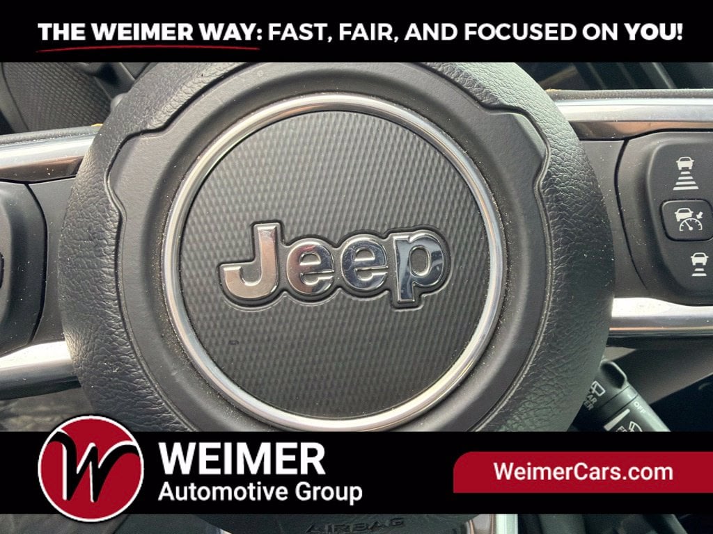Pre-Owned 2024 Jeep Wrangler Sahara - photo - 28