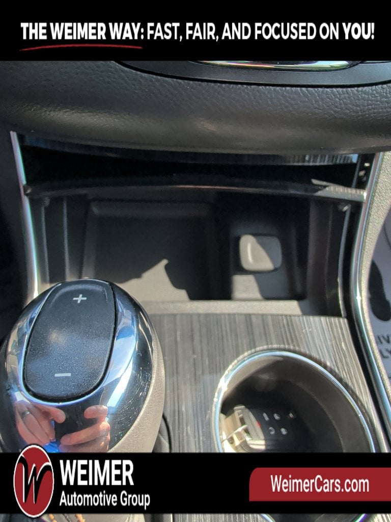 Pre-Owned 2020 Chevrolet Impala LT - photo - 22
