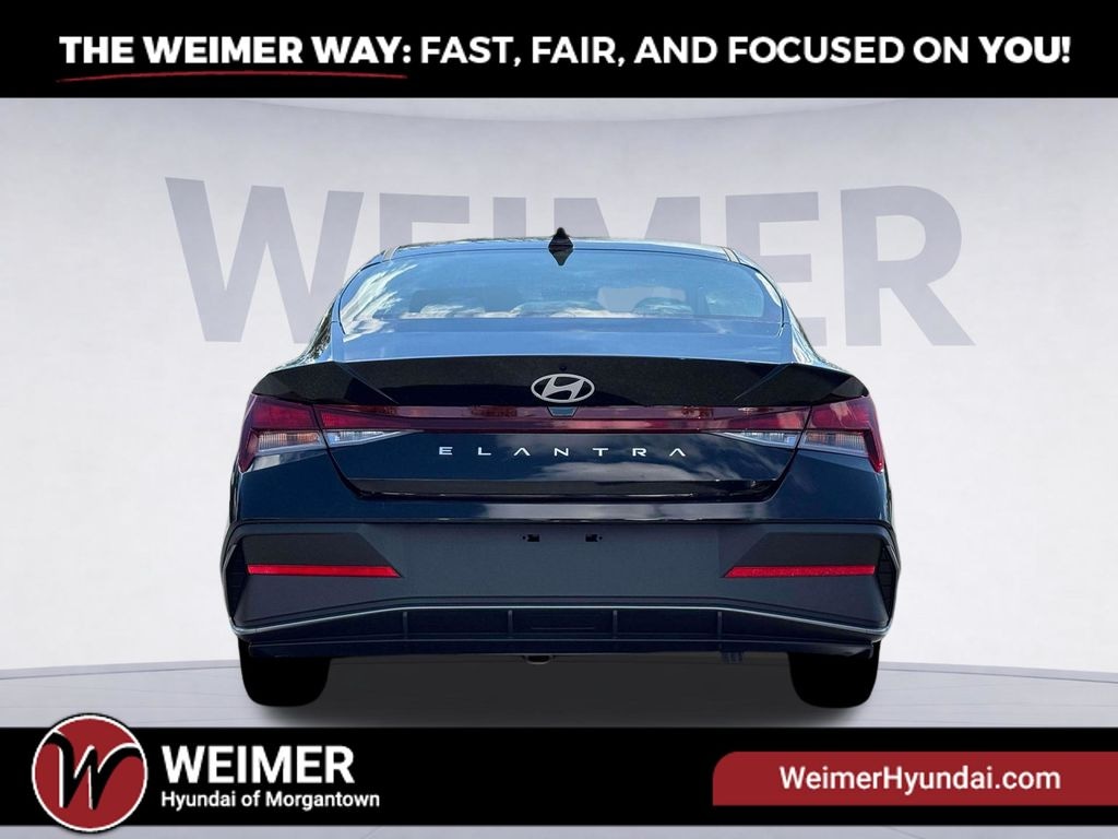 New 2026 Hyundai Elantra SE - photo - 5