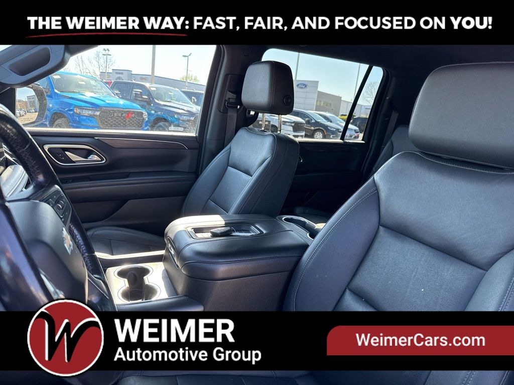 Pre-Owned 2022 Chevrolet Suburban LT - photo - 19