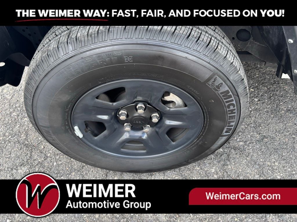 Pre-Owned 2022 Jeep Wrangler Sport - photo - 7