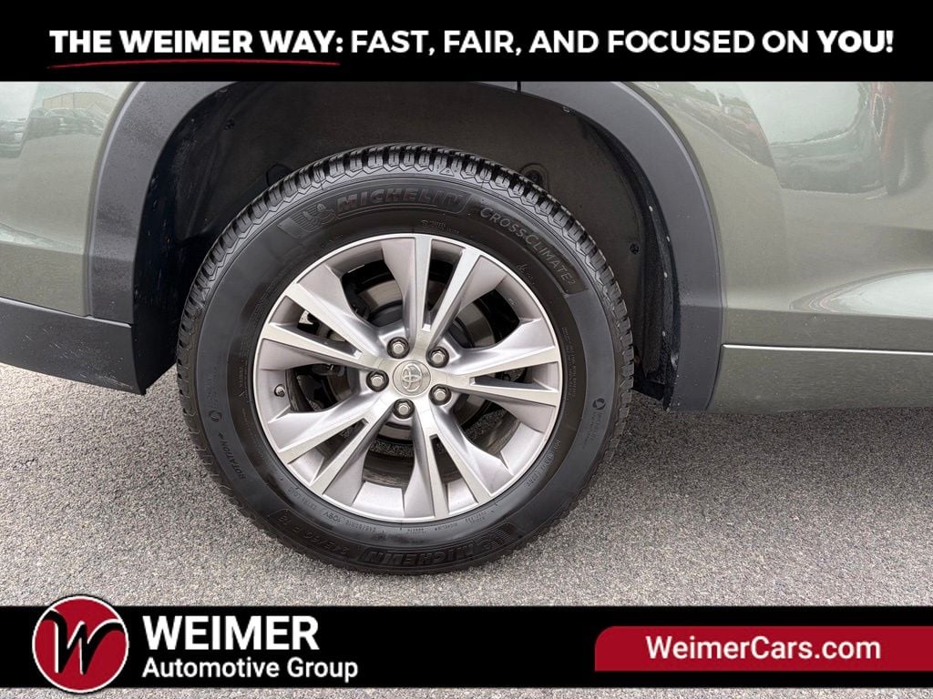 Pre-Owned 2015 Toyota Highlander XLE V6 - photo - 15
