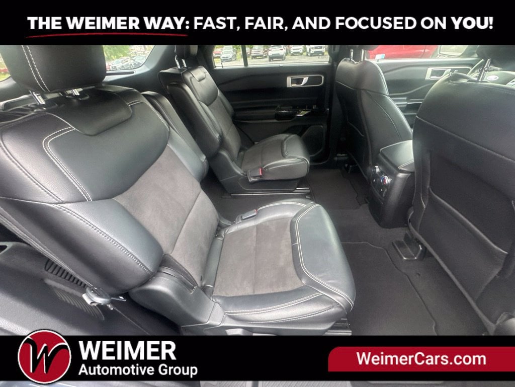 Pre-Owned 2022 Ford Explorer ST - photo - 18
