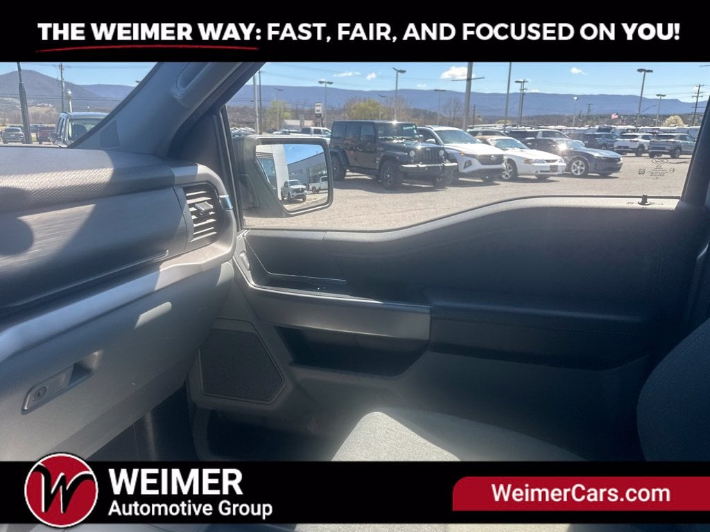 Pre-Owned 2025 Ford F-150 XLT - photo - 34
