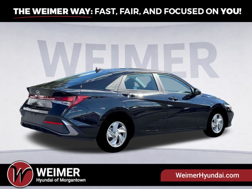 New 2026 Hyundai Elantra SE - photo - 7
