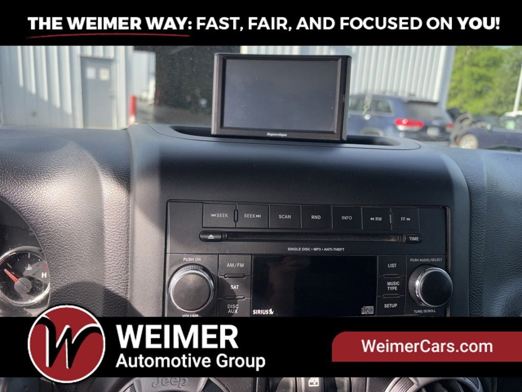 Pre-Owned 2017 Jeep Wrangler Unlimited Sport - photo - 29