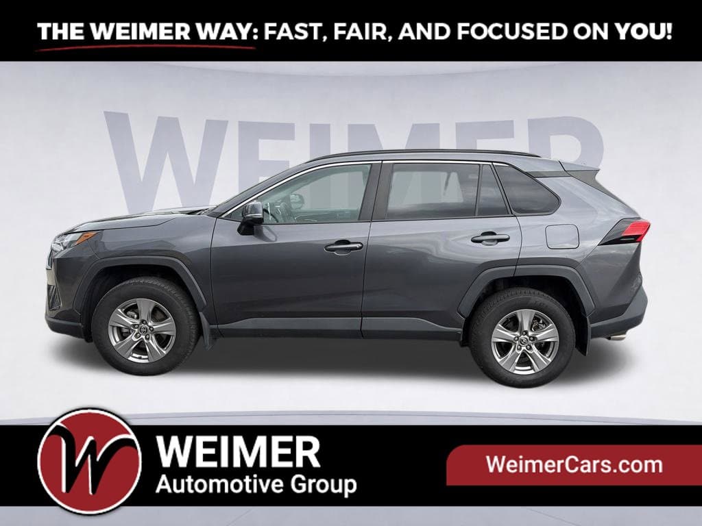 Pre-Owned 2024 Toyota RAV4 XLE - photo - 7