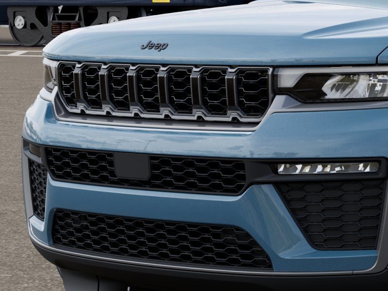 New 2026 Jeep Grand Cherokee L Limited - photo - 10