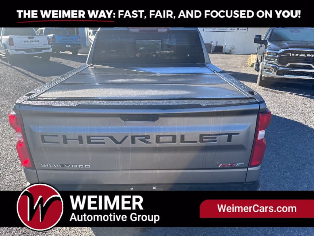 Pre-Owned 2021 Chevrolet Silverado 1500 RST - photo - 12