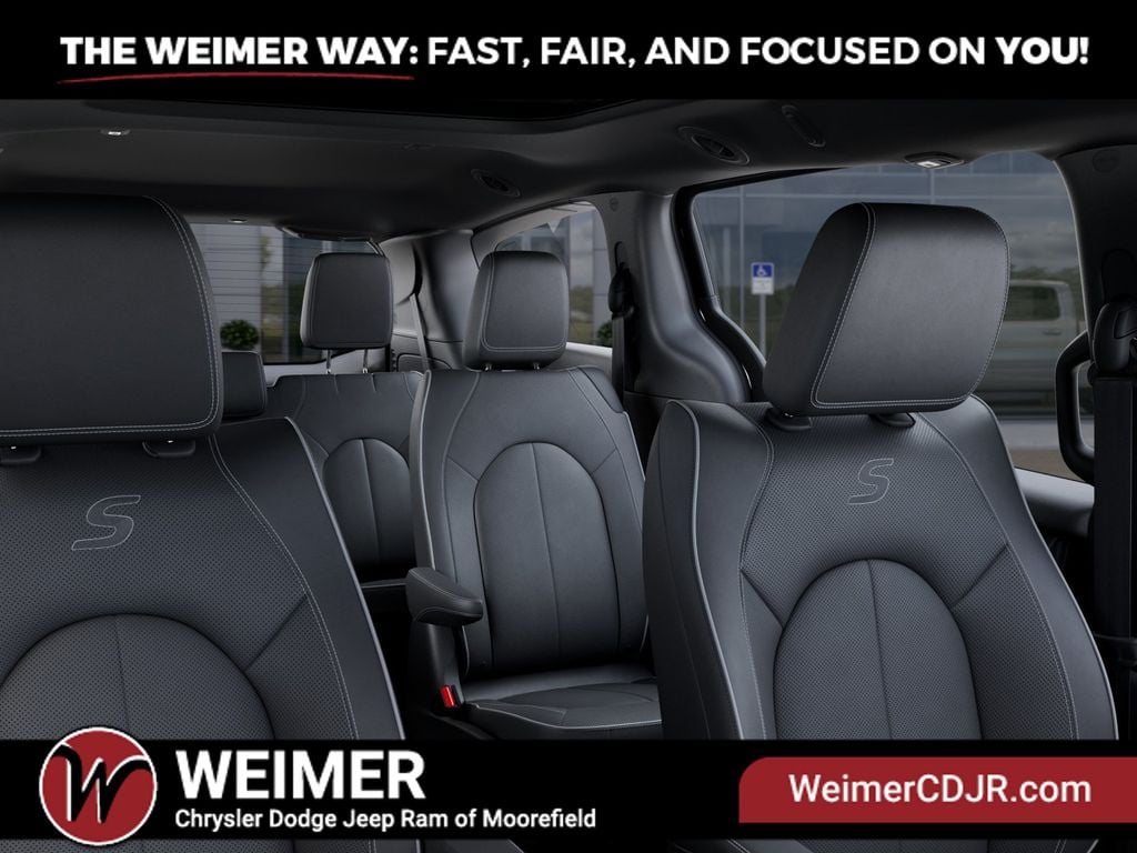 New 2027 Chrysler Pacifica Limited - photo - 25