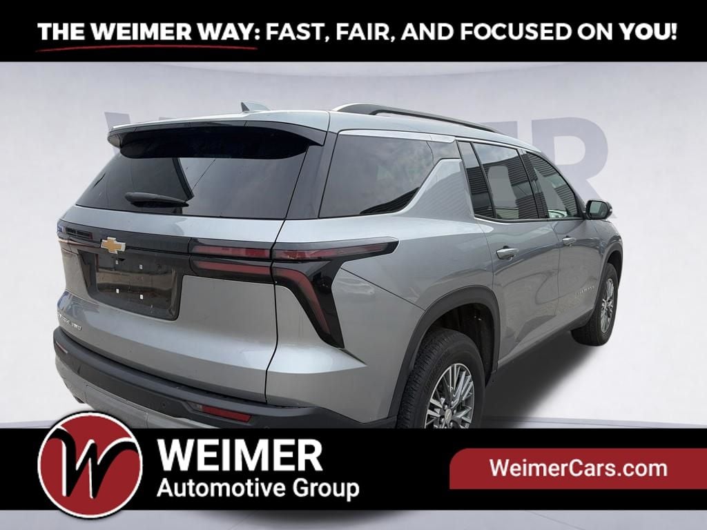 Pre-Owned 2025 Chevrolet Traverse LT - photo - 4