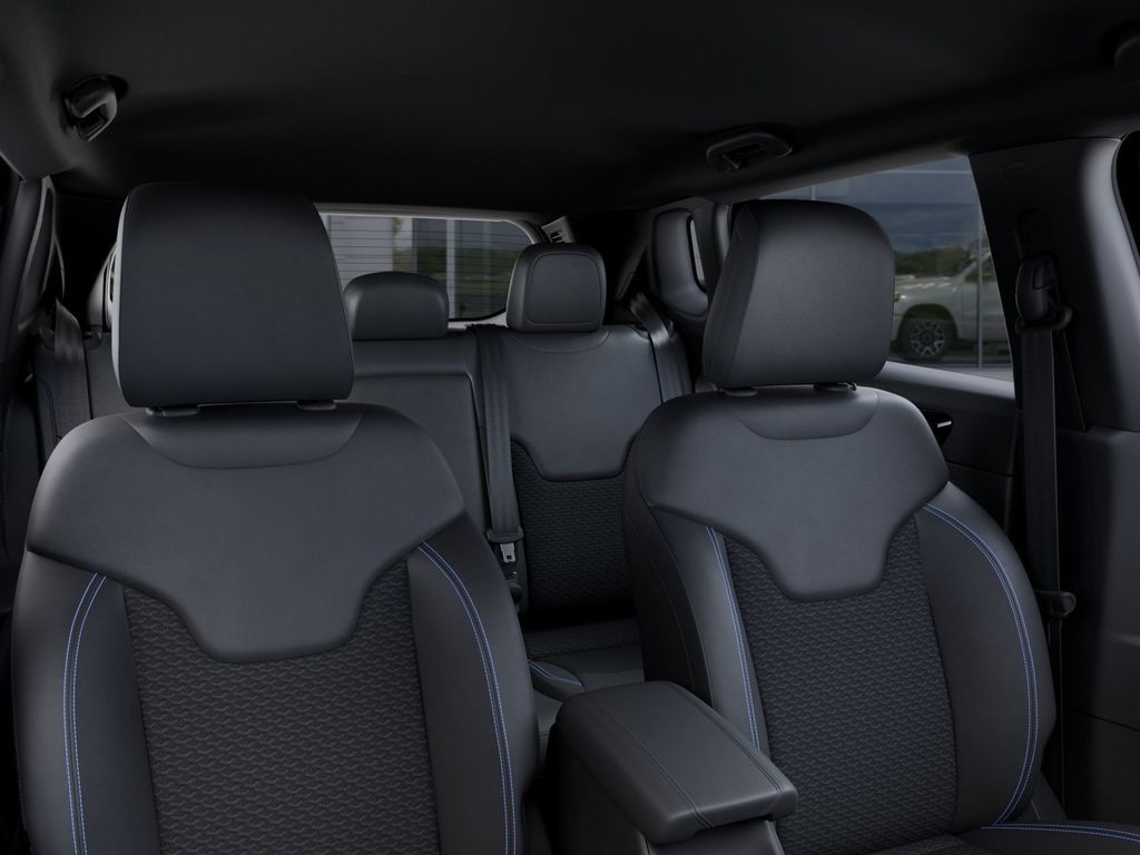 New 2026 Jeep Compass Latitude - photo - 25