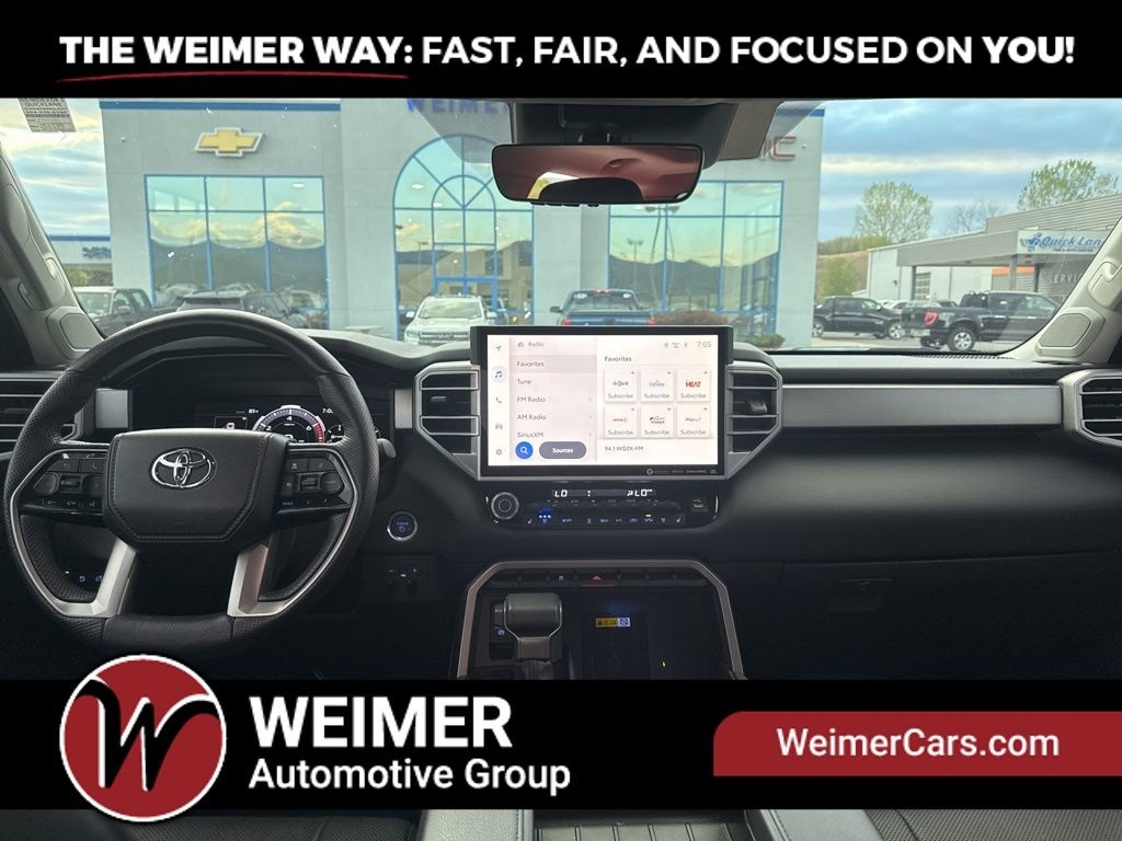 Pre-Owned 2024 Toyota Tundra Hybrid Limited - photo - 9