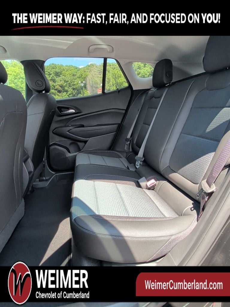 New 2026 Chevrolet Trax LT - photo - 10