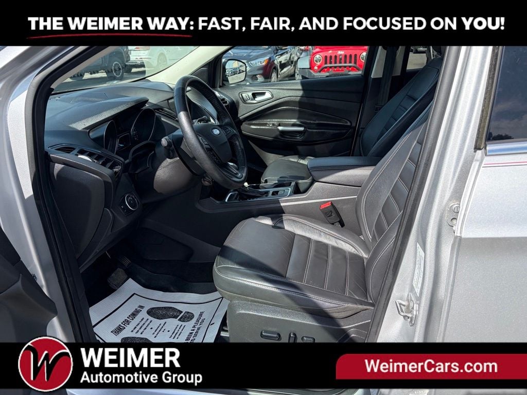 Pre-Owned 2019 Ford Escape Titanium - photo - 21