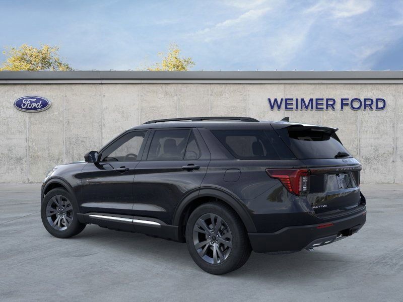 New 2025 Ford Explorer Active - photo - 3