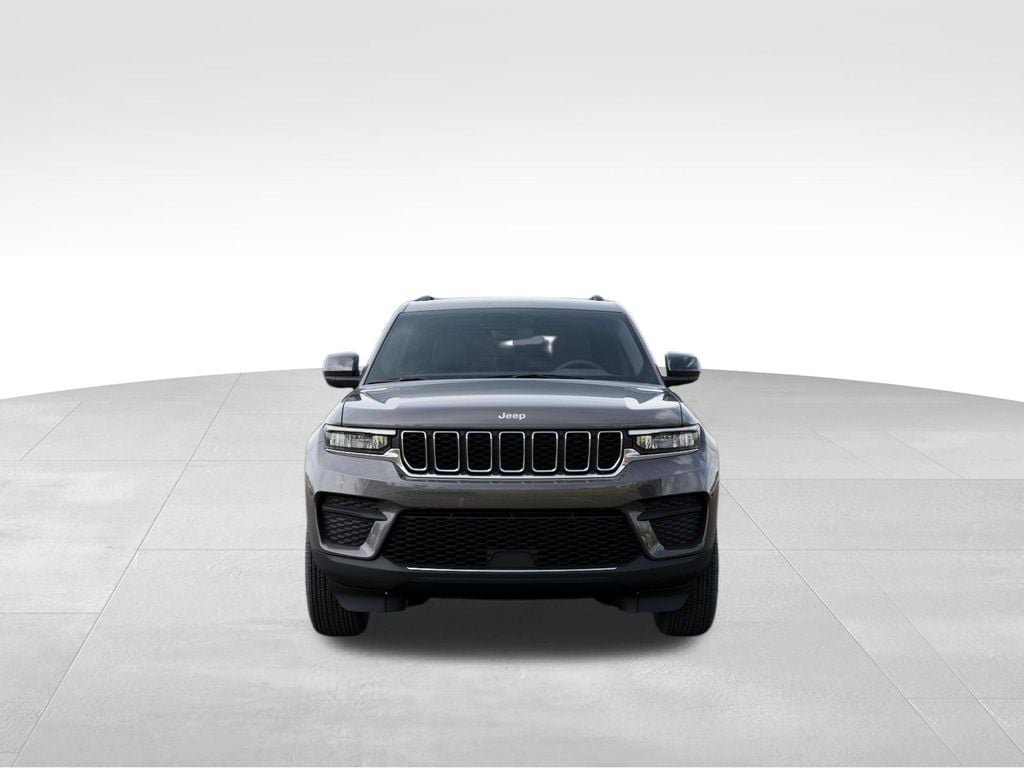 New 2026 Jeep Grand Cherokee Laredo - photo - 5