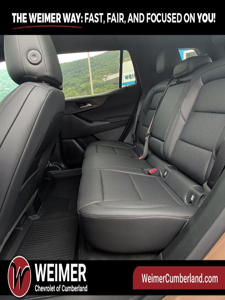 New 2027 Chevrolet Equinox LT - photo - 13